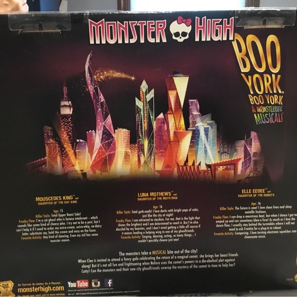 Monster High Elle Eedee, Luna Mothews, and Mouscedes King Boo York - Picture 2 of 4